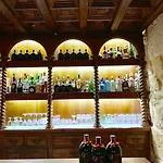 Tres Coronas De Silos