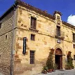 Tres Coronas De Silos