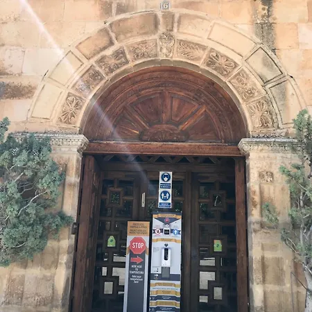 Tres Coronas De Silos Szálloda 3*