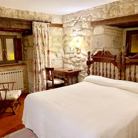 Tres Coronas De Silos Santo Domingo de Silos