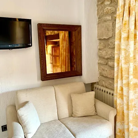 Szálloda Tres Coronas De Silos 3*