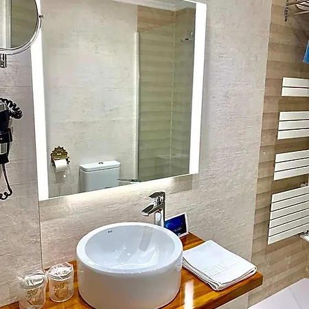 Hotel Tres Coronas De Silos 3*