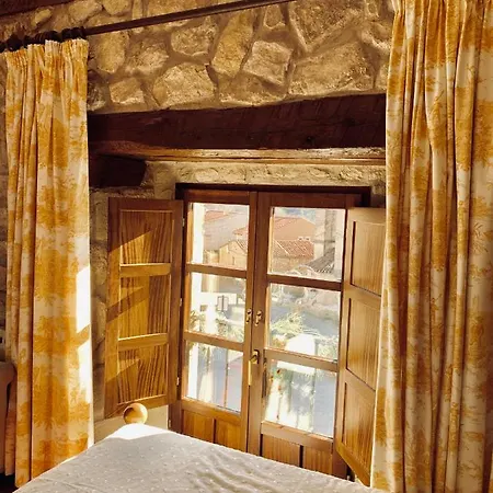 Tres Coronas De Silos Santo Domingo de Silos