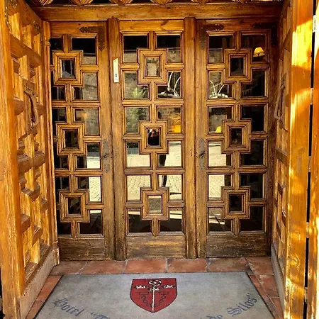 Tres Coronas De Silos Szálloda