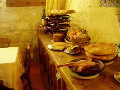 Hotel Tres Coronas De Silos