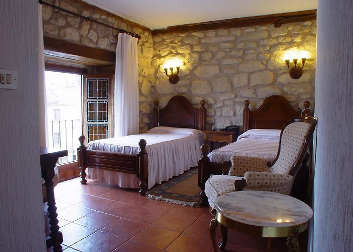 Tres Coronas De Silos 3* Santo Domingo De Silos