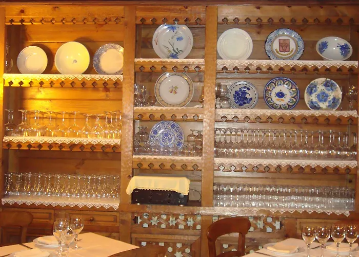 Tres Coronas De Silos Hotel