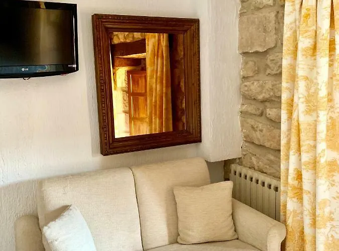 Hotel Tres Coronas De Silos Santo Domingo De Silos